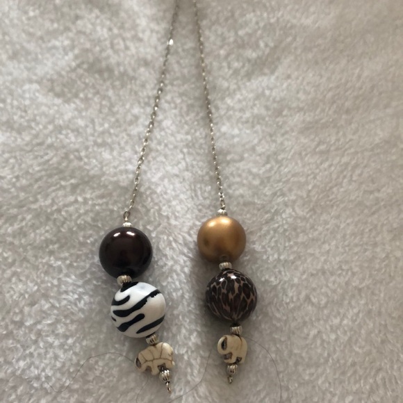 Disney animal kingdom themed necklace - Picture 3 of 4